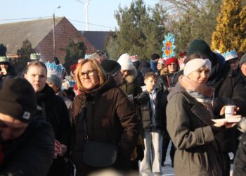 XII Orszak Trzech Króli z Kapelą Góralską Pogwizdani w Lutogniewie