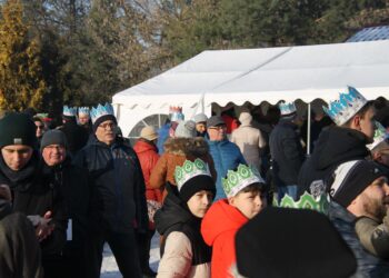 XII Orszak Trzech Króli z Kapelą Góralską Pogwizdani w Lutogniewie