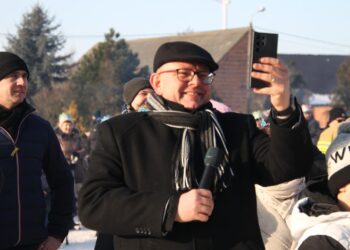 XII Orszak Trzech Króli z Kapelą Góralską Pogwizdani w Lutogniewie