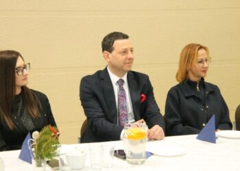 Nowe władze i absolutorium. Weterani Pracy w Zdunach podsumowali kadencję