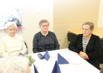 Nowe władze i absolutorium. Weterani Pracy w Zdunach podsumowali kadencję