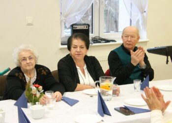 Nowe władze i absolutorium. Weterani Pracy w Zdunach podsumowali kadencję