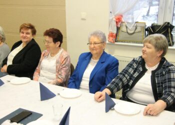 Nowe władze i absolutorium. Weterani Pracy w Zdunach podsumowali kadencję