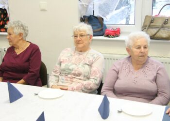 Nowe władze i absolutorium. Weterani Pracy w Zdunach podsumowali kadencję