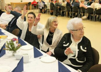 Nowe władze i absolutorium. Weterani Pracy w Zdunach podsumowali kadencję