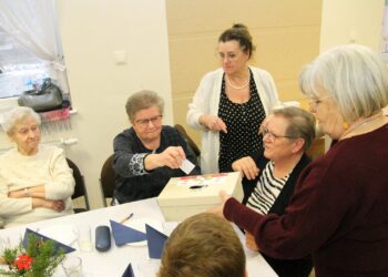 Nowe władze i absolutorium. Weterani Pracy w Zdunach podsumowali kadencję