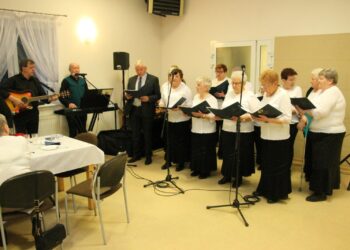 Nowe władze i absolutorium. Weterani Pracy w Zdunach podsumowali kadencję