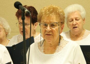 Nowe władze i absolutorium. Weterani Pracy w Zdunach podsumowali kadencję