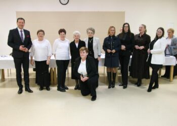 Nowe władze i absolutorium. Weterani Pracy w Zdunach podsumowali kadencję