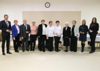 Nowe władze i absolutorium. Weterani Pracy w Zdunach podsumowali kadencję