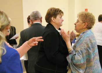 Nowe władze i absolutorium. Weterani Pracy w Zdunach podsumowali kadencję