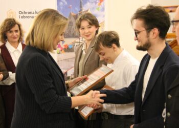 „To był rok, w którym strażacy po raz kolejny pokazali, że idą tam, skąd inni uciekają”