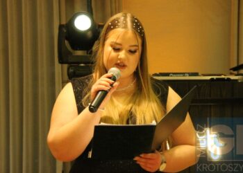 Studniówka ZSP w Koźminie Wlkp. Poloneza czas zacząć!