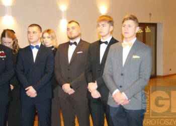 Studniówka ZSP w Koźminie Wlkp. Poloneza czas zacząć!