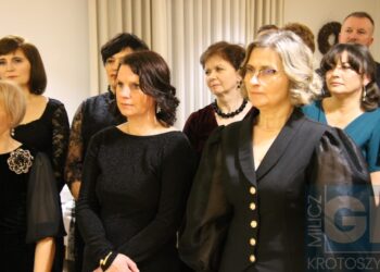 Studniówka ZSP w Koźminie Wlkp. Poloneza czas zacząć!