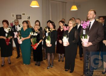 Studniówka ZSP w Koźminie Wlkp. Poloneza czas zacząć!