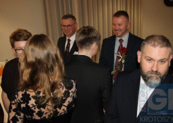 Studniówka ZSP w Koźminie Wlkp. Poloneza czas zacząć!