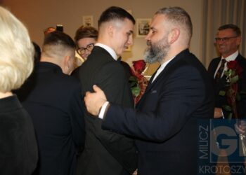 Studniówka ZSP w Koźminie Wlkp. Poloneza czas zacząć!