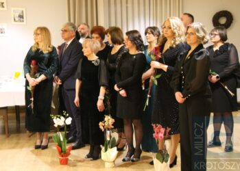 Studniówka ZSP w Koźminie Wlkp. Poloneza czas zacząć!