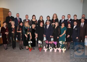 Studniówka ZSP w Koźminie Wlkp. Poloneza czas zacząć!