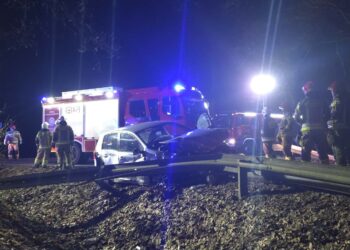 Kolumbijczyk nie ustąpił pierwszeństwa. Zderzenie dwóch aut na skrzyżowaniu dróg leśnych