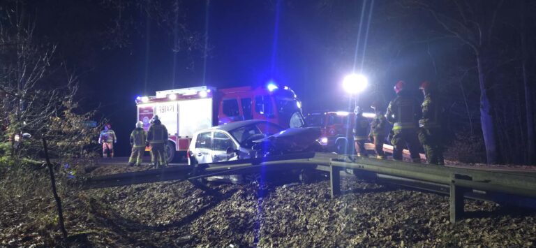 Kolumbijczyk nie ustąpił pierwszeństwa. Zderzenie dwóch aut na skrzyżowaniu dróg leśnych