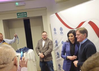 Ewa Zajączkowska-Hernik: „Staram się walczyć o interesy Polski, najlepiej jak tylko potrafię”. Pełna sala na spotkaniu z europoseł