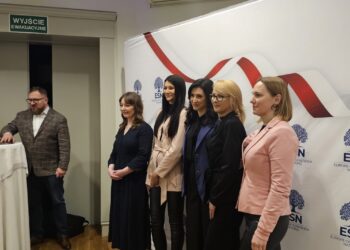 Ewa Zajączkowska-Hernik: „Staram się walczyć o interesy Polski, najlepiej jak tylko potrafię”. Pełna sala na spotkaniu z europoseł