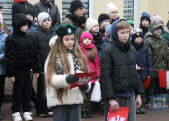 Uczniowie baszkowskiej podstawówki pamiętają o Powstańcach Wielkopolskich!