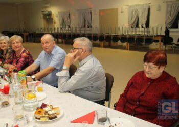 Zabawa Walentynkowa zdunowskich seniorów