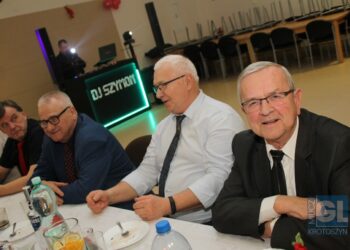 Zabawa Walentynkowa zdunowskich seniorów