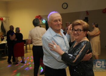 Zabawa Walentynkowa zdunowskich seniorów