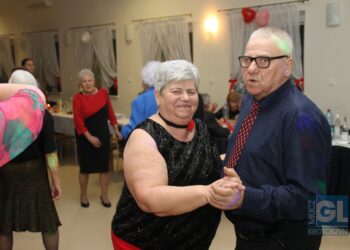 Zabawa Walentynkowa zdunowskich seniorów