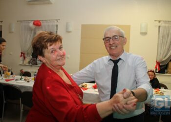 Zabawa Walentynkowa zdunowskich seniorów