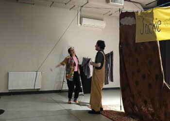 „Jackie and Horrible Family” w Starej Kaflarni w Zdunach