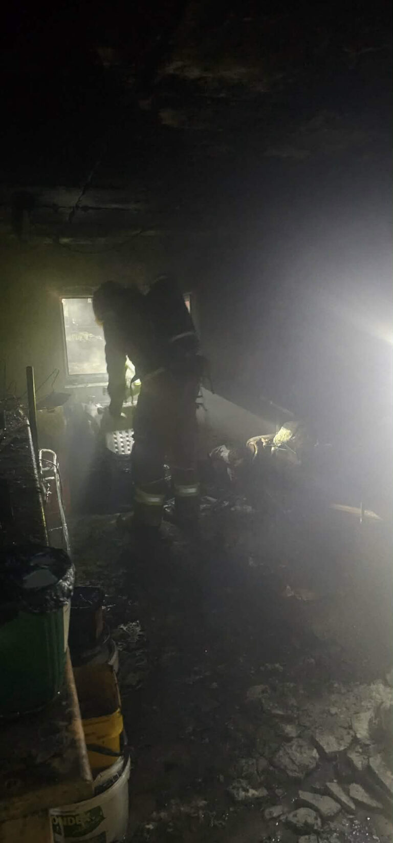 Pożar kotłowni przy ul. Raszkowskiej. Dwie osoby trafiły do szpitala
