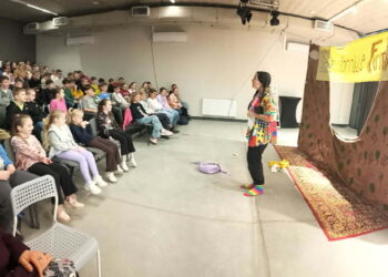 „Jackie and Horrible Family” w Starej Kaflarni w Zdunach