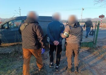 Dwaj poszukiwani zatrzymani w powiecie milickim