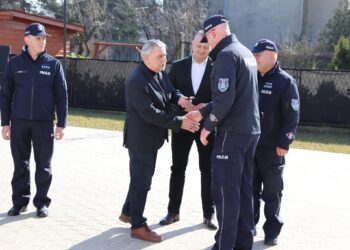Nowy radiowóz dla policjantów w Kobylinie