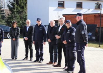 Nowy radiowóz dla policjantów w Kobylinie