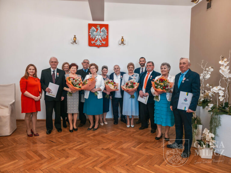 Medale za pół wieku razem. W Miliczu uhonorowano małżeńskie jubileusze