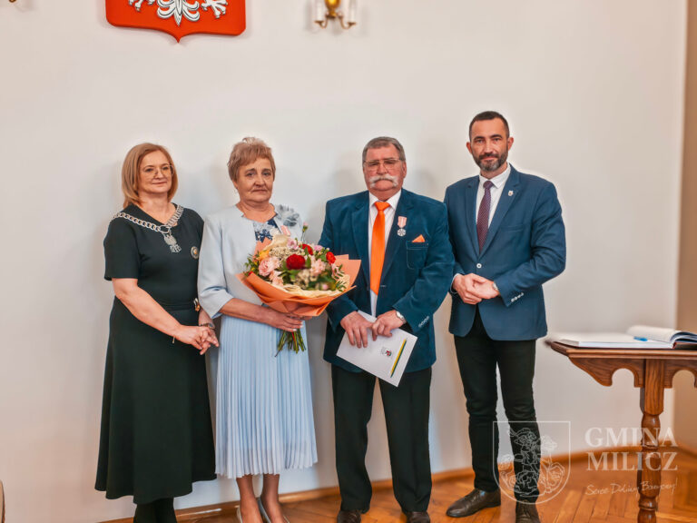 Medale za pół wieku razem. W Miliczu uhonorowano małżeńskie jubileusze