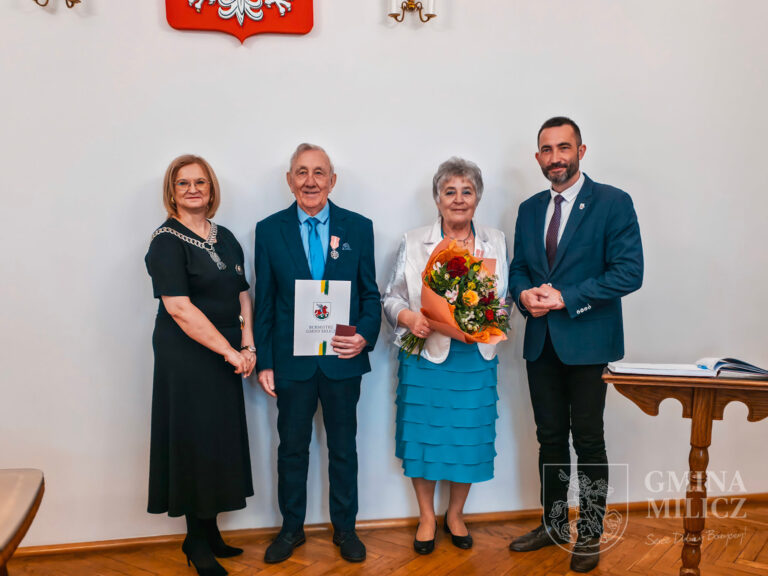 Medale za pół wieku razem. W Miliczu uhonorowano małżeńskie jubileusze
