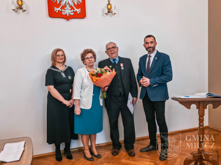 Medale za pół wieku razem. W Miliczu uhonorowano małżeńskie jubileusze