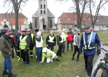 Pożegnali zimę na szlaku. Rajd „Topienie Marzanny” w Krotoszynie