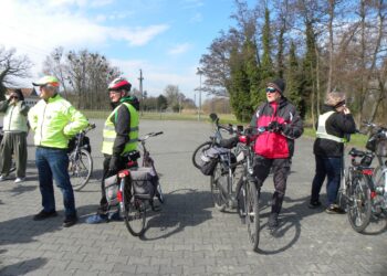 Pożegnali zimę na szlaku. Rajd „Topienie Marzanny” w Krotoszynie