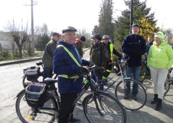Pożegnali zimę na szlaku. Rajd „Topienie Marzanny” w Krotoszynie