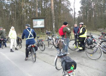 Pożegnali zimę na szlaku. Rajd „Topienie Marzanny” w Krotoszynie