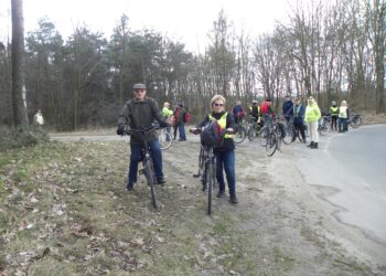 Pożegnali zimę na szlaku. Rajd „Topienie Marzanny” w Krotoszynie