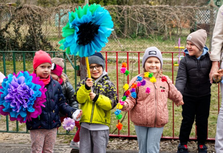 Kolorowy pochód na powitanie nowej pory roku